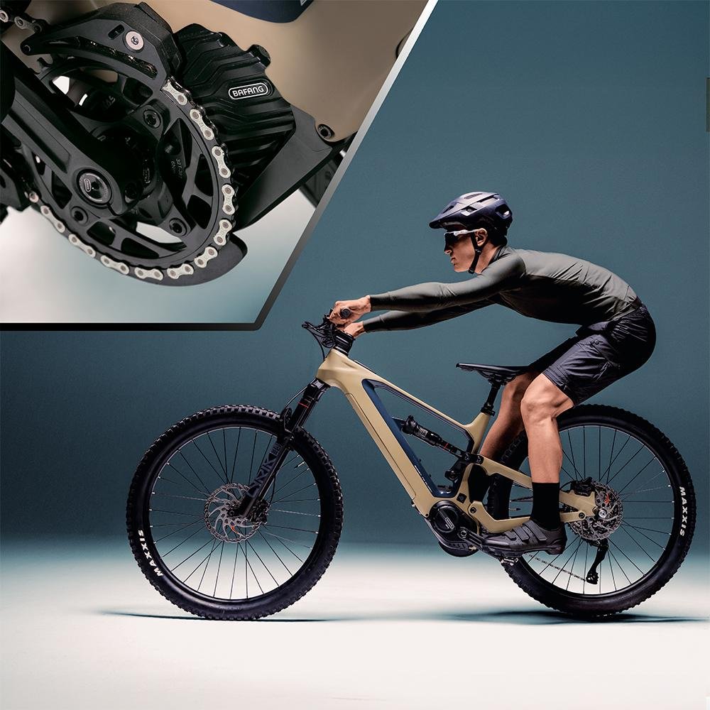 TR Atlas Pro Carbon es la cúspide de nuestra gama de bicicletas eléctricas de montaña. Con un cuadro de carbono de alta resistencia, ruedas de 29", una impresionante autonomía gracias a su batería LG de 749Wh, y equipada con componentes de élite, esta bicicleta está diseñada para ofrecer una experiencia de conducción suprema y sin igual. La TR AtlasPro Carbon es la elección definitiva para los ciclistas más exigentes que buscan excelencia y rendimiento en cada trayecto. - Imagen 2